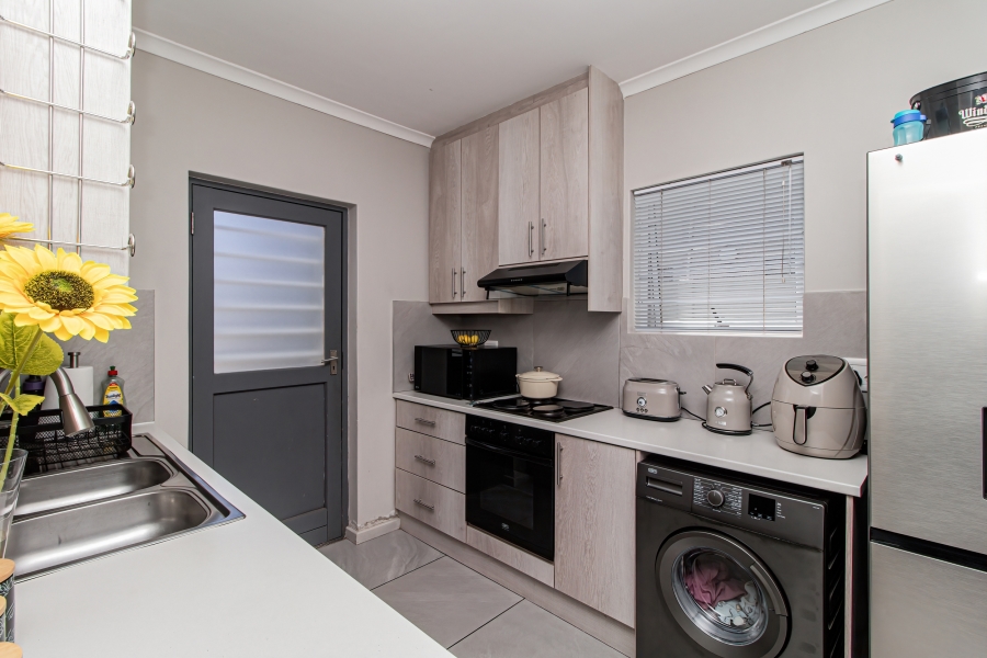 3 Bedroom Property for Sale in Parklands East Western Cape